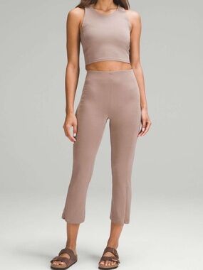 Lululemon Ribbed Softstreme Zip-Leg High-Rise Cropped Pant Taupetastic size 10